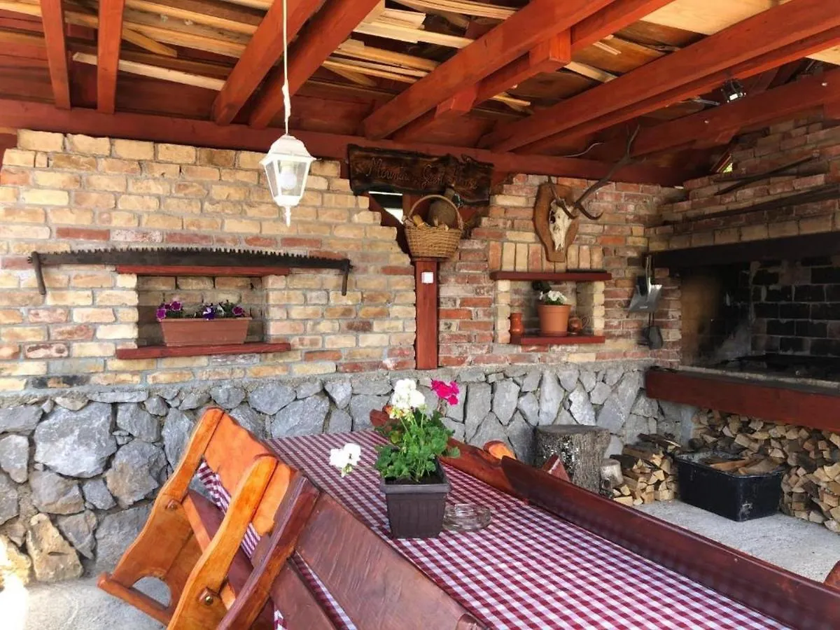 Mountain Guest House “Fajeri” Brestova Draga 0*,  Croácia